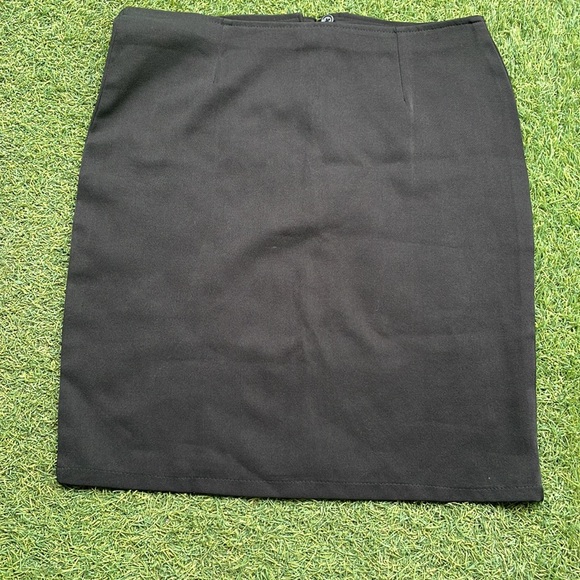 Pencil skirt - Picture 6 of 6